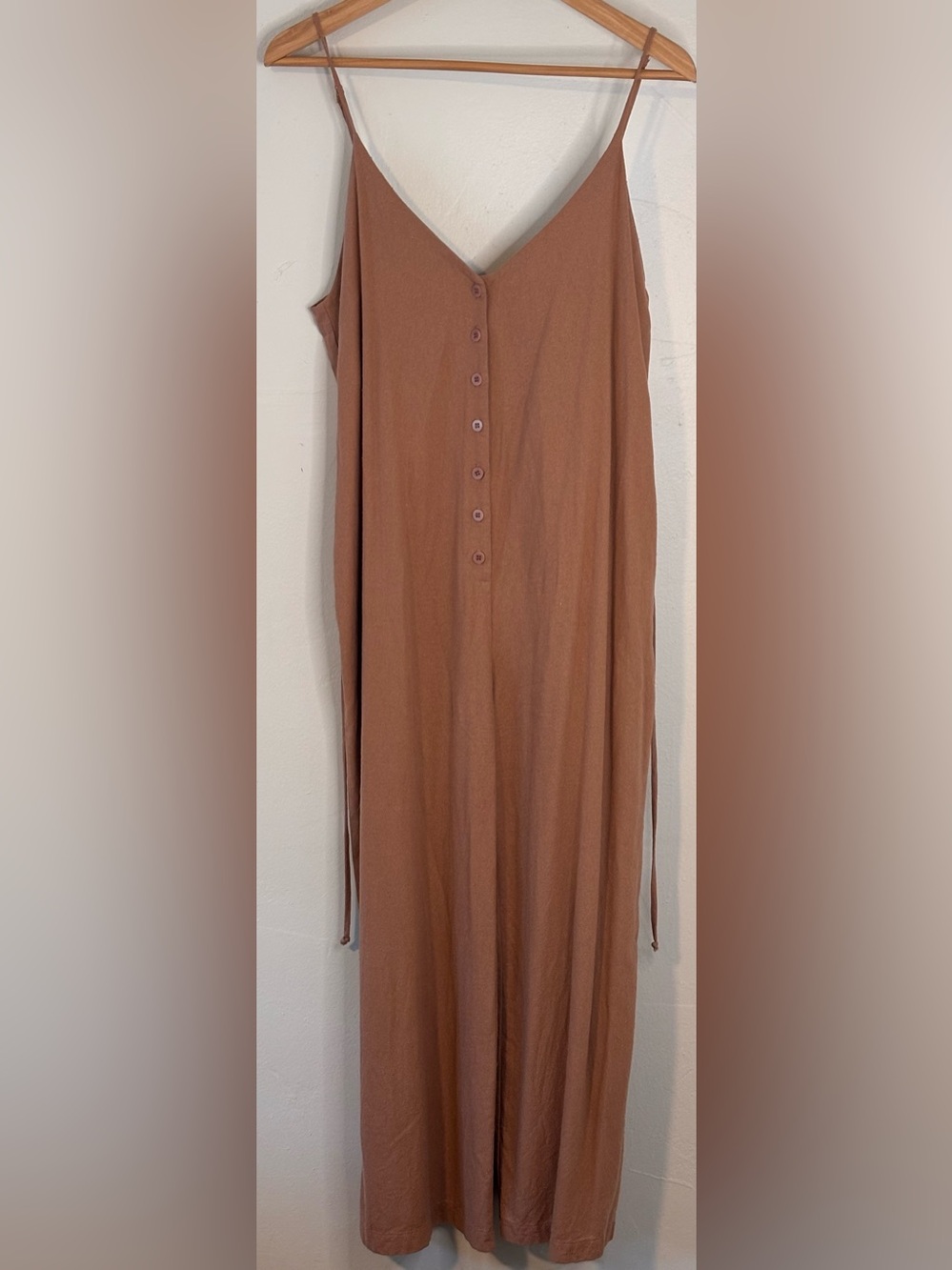 OZMA 100% Silk Sleeveless Button-Front Wide-Leg Jumpsuit in Sand Size Medium - Picture 4 of 15